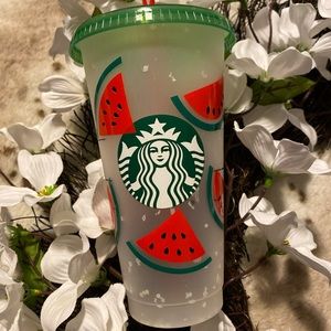 Starbucks Changing color tumbler